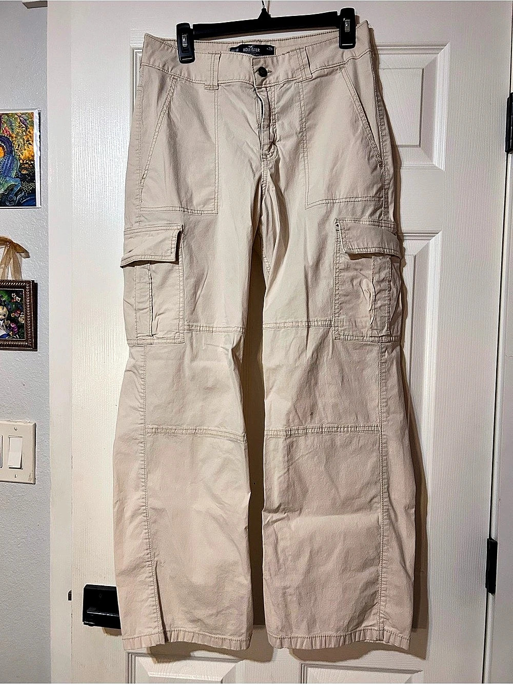 Hollister High-Rise Vintage Baggy Cargo Pants
